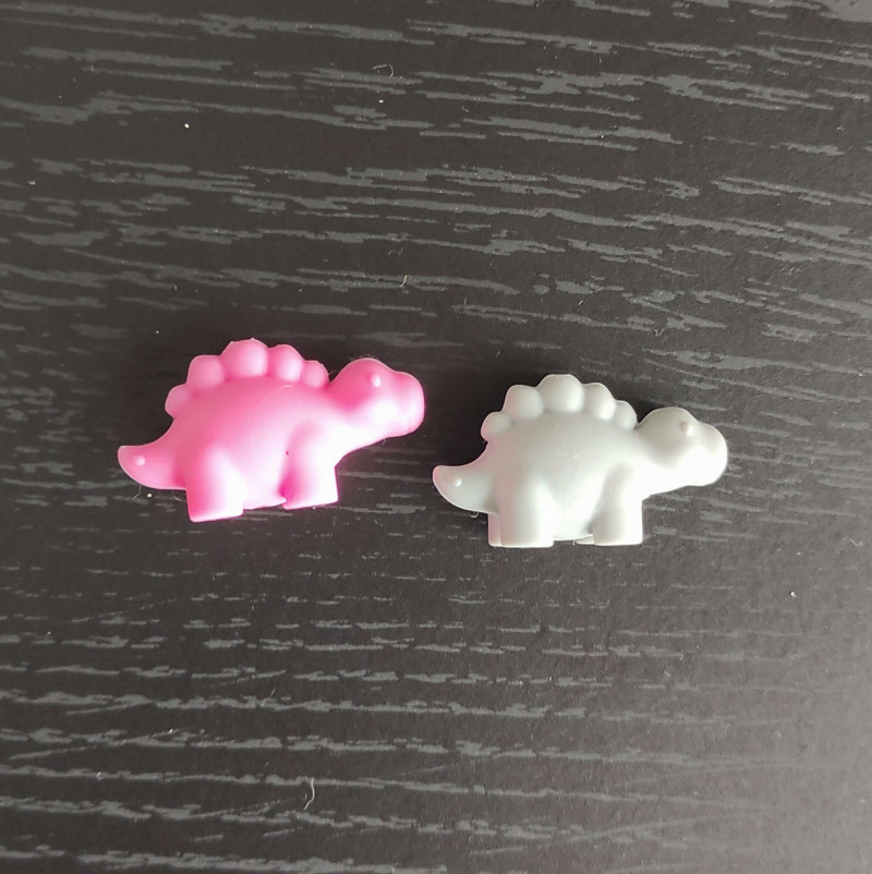 Needle stoppers - Stegosaurus mix