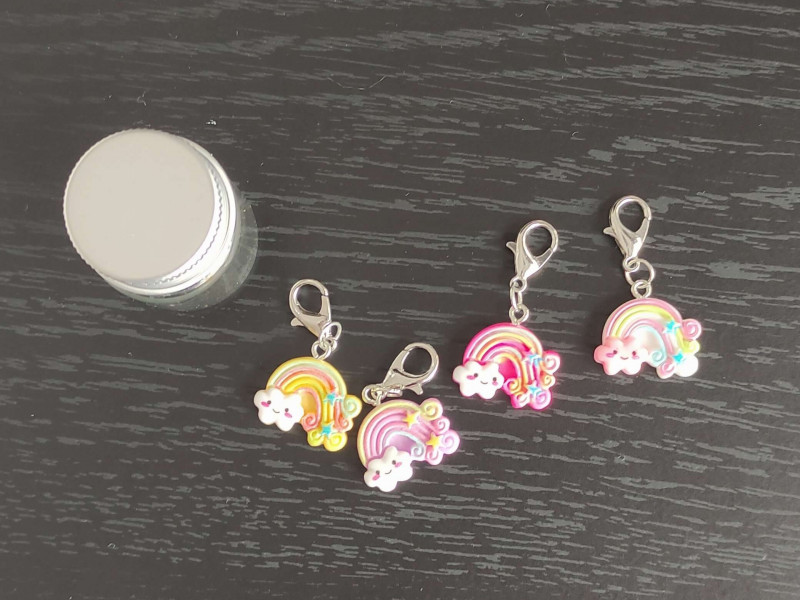 Rainbow stitch markers