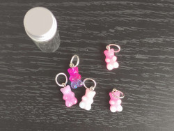 Milky bears stitch markers