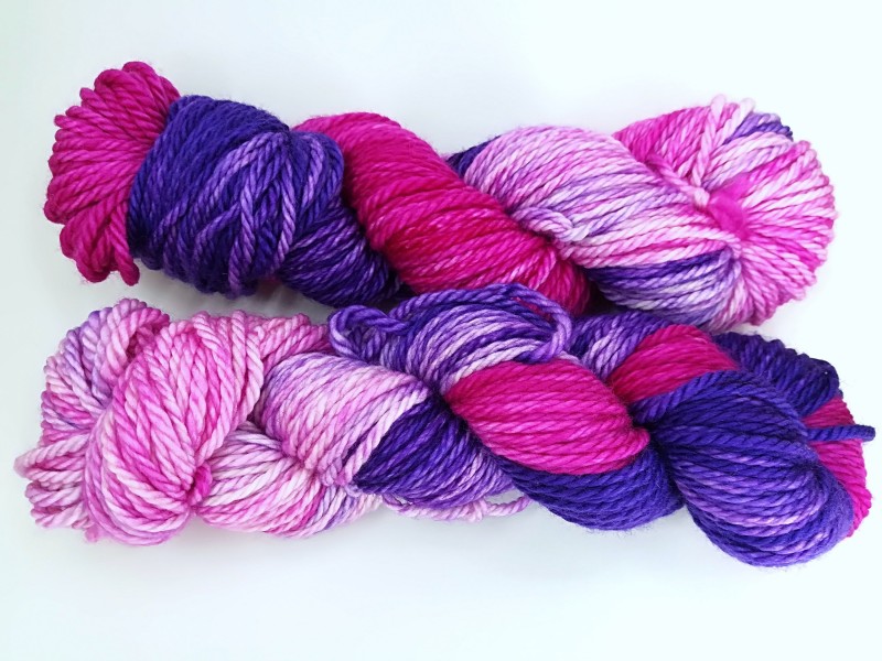 Knitting me softly - Lilacs and gooseberries